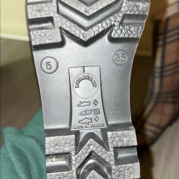 AUTHENTIC BURBERRY rainboots - Picture 4 of 4